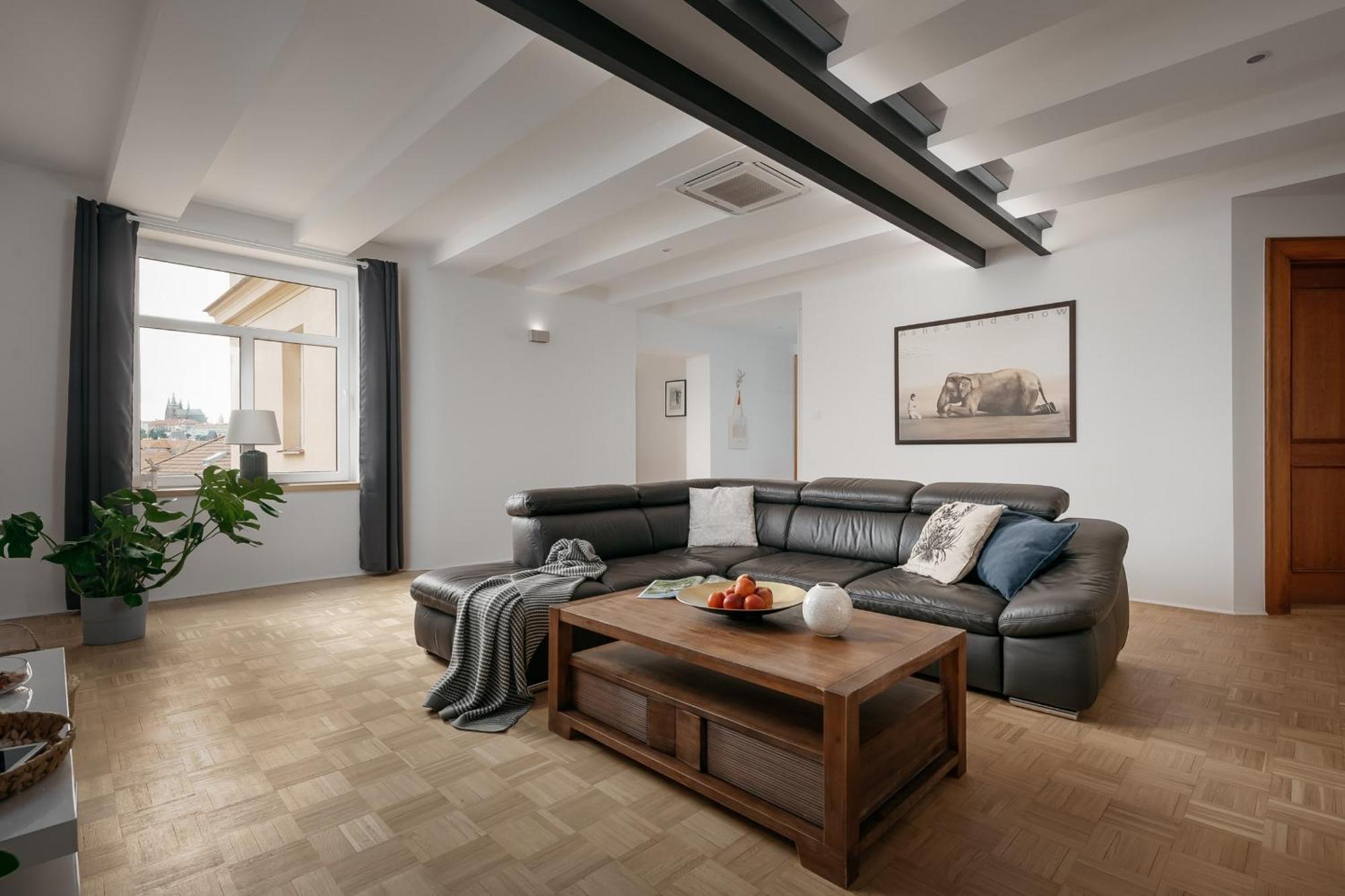 Dot 3 Bdr Apartment With Tyn Cathedral View & Ac Prag Exterior foto