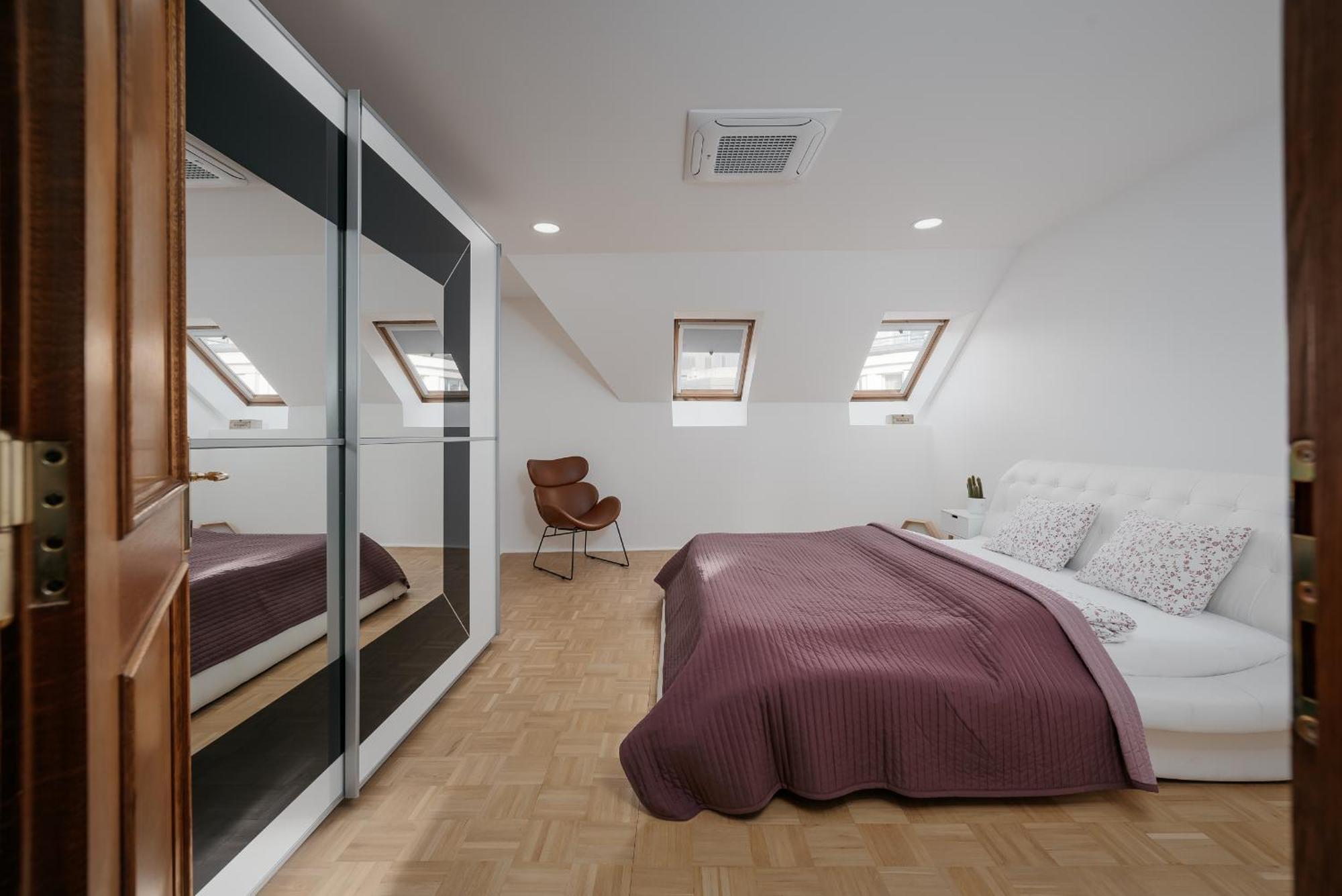 Dot 3 Bdr Apartment With Tyn Cathedral View & Ac Prag Exterior foto